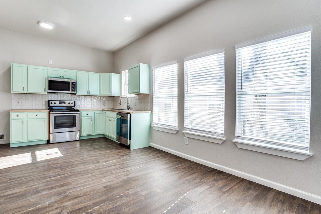 2316 Marburg Street - Photo 2