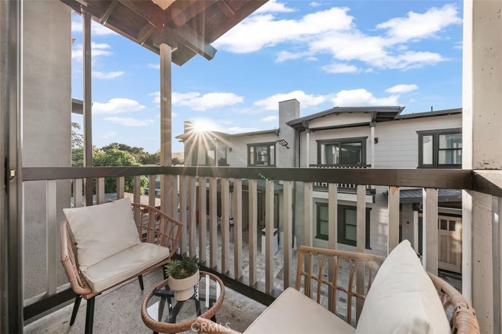 569 Lincoln Avenue - Photo 33
