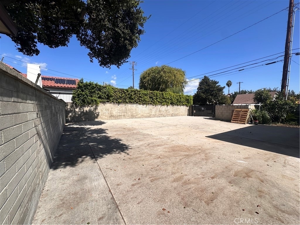 725 Longden Drive - Photo 14