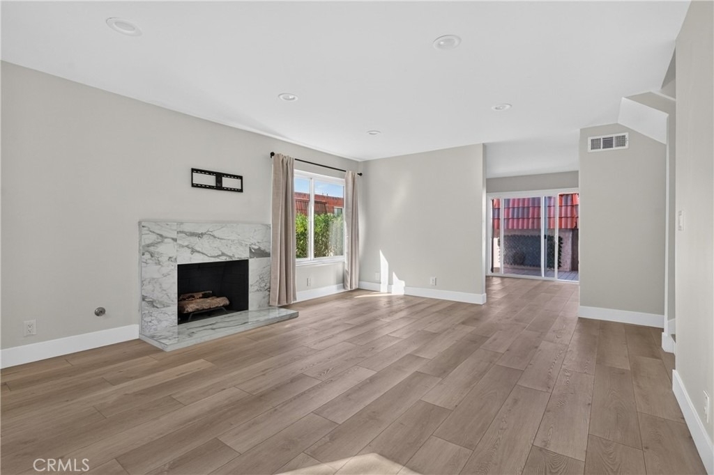 27935 Ridgebrook Court - Photo 2