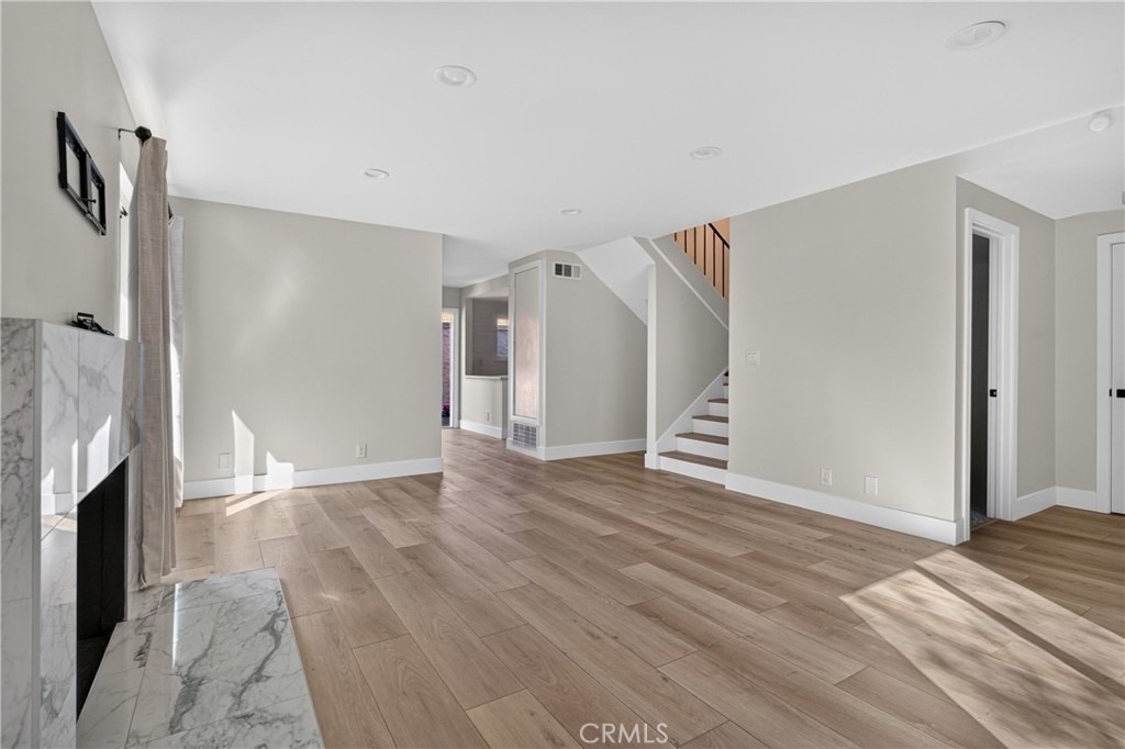 27935 Ridgebrook Court - Photo 3