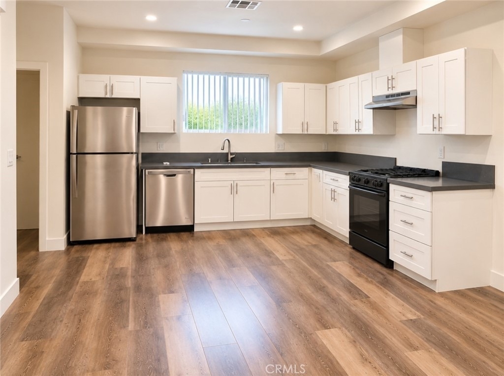 3996 La Salle Avenue - Photo 0