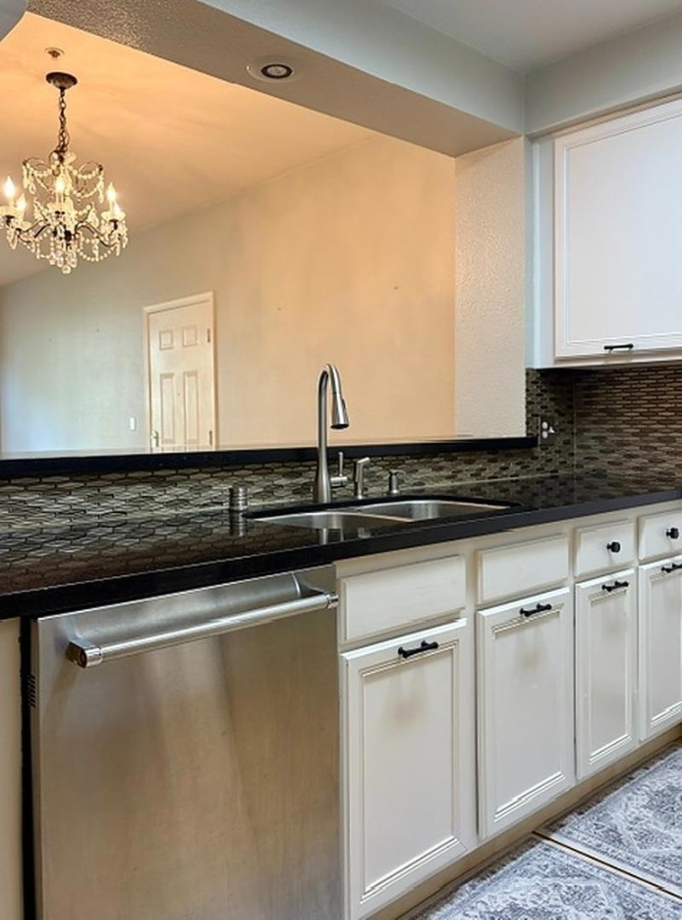 415 N 2nd Street - Photo 4