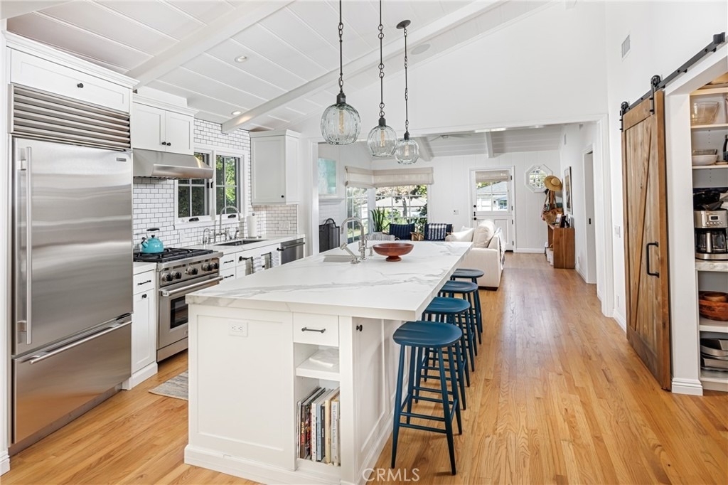 581 Brooks - Photo 4