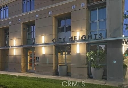 175 W Saint James Street - Photo 3
