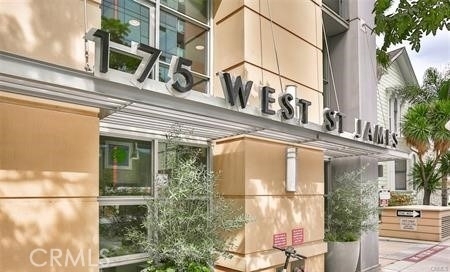 175 W Saint James Street - Photo 2