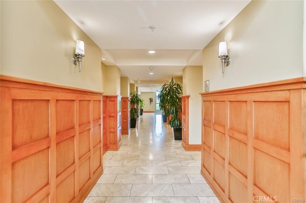 175 W Saint James Street - Photo 17