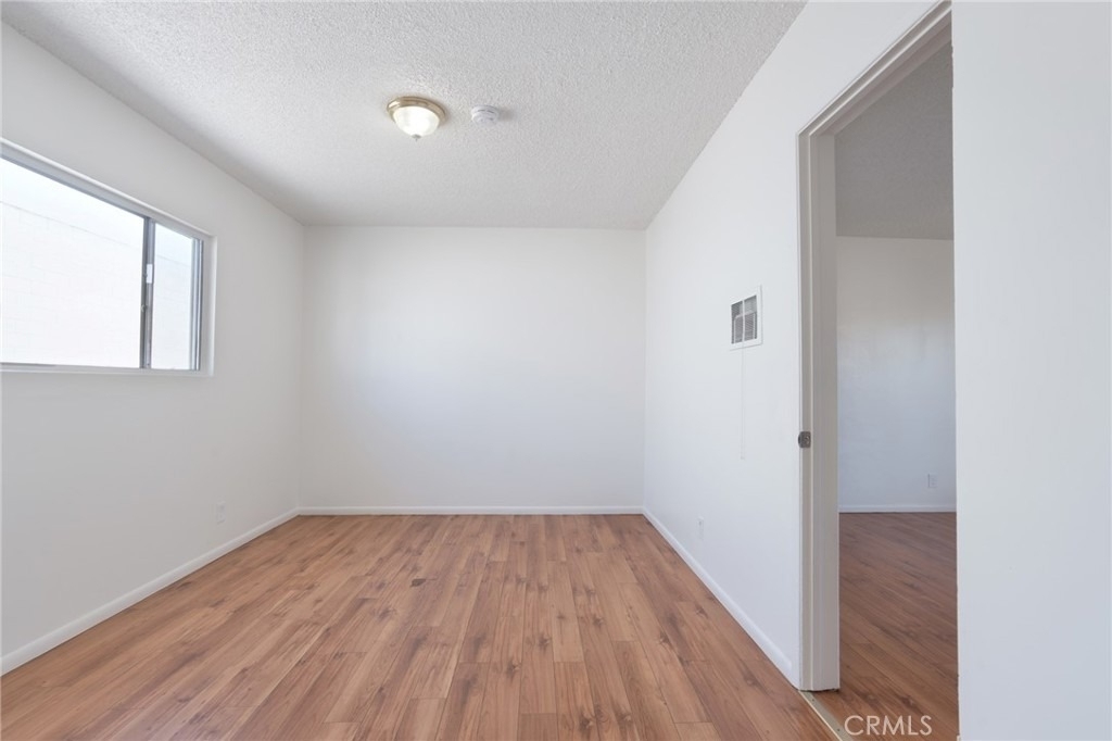 915 E Palmer Avenue - Photo 14