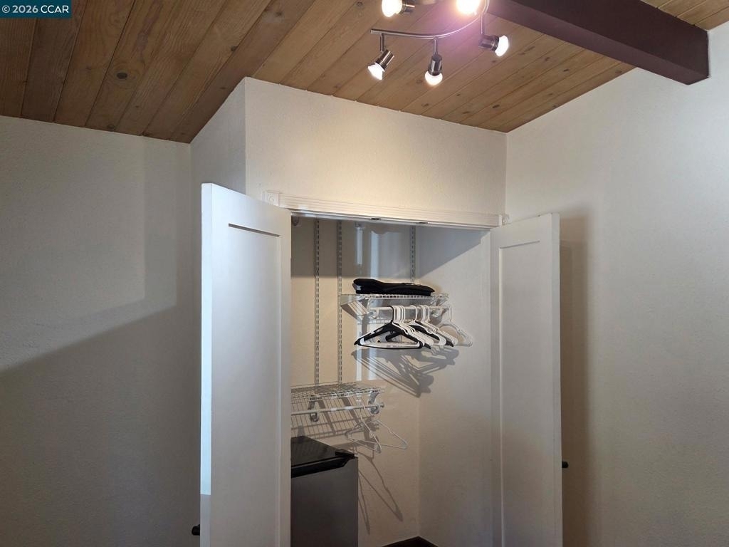 6926 Chambers Dr - Photo 10