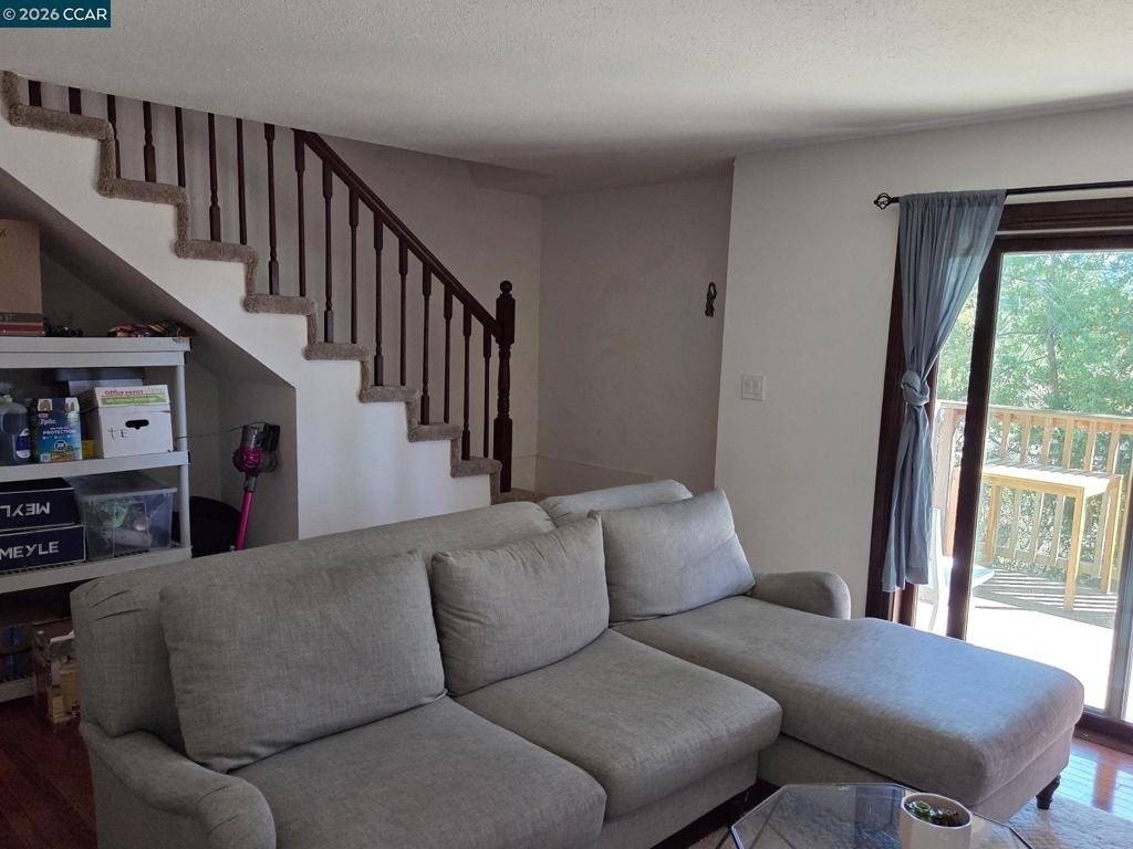 6926 Chambers Dr - Photo 1