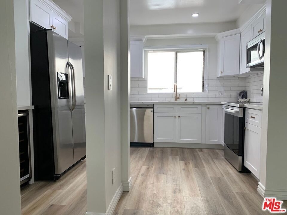 10561 Missouri Avenue - Photo 1