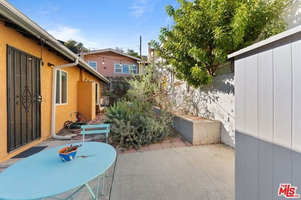 2223 Oak Glen Place - Photo 11
