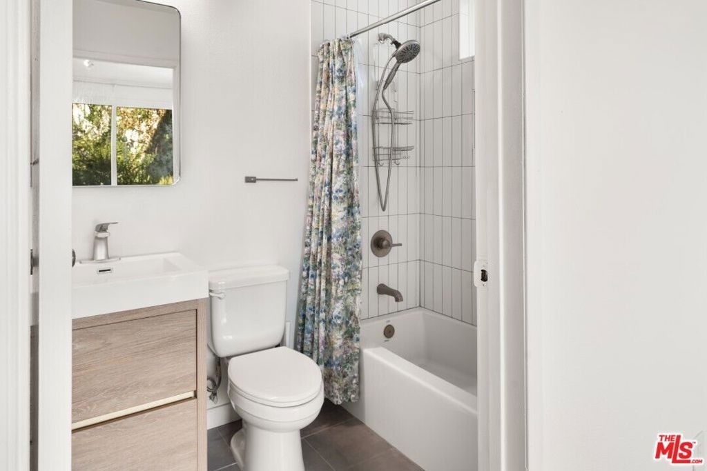 2223 Oak Glen Place - Photo 9