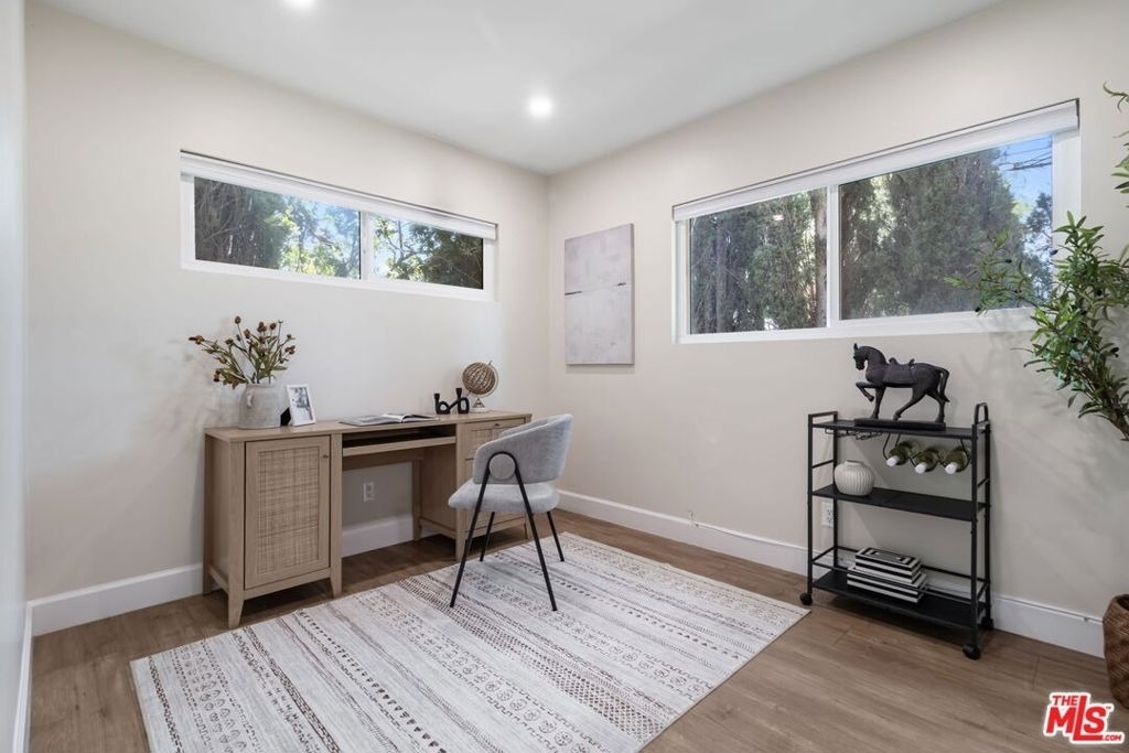 24022 Vanowen Street - Photo 17