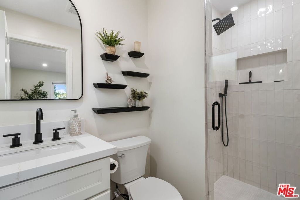 24022 Vanowen Street - Photo 11