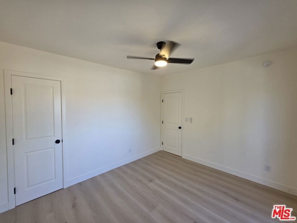 1185 W 22nd Street - Photo 43