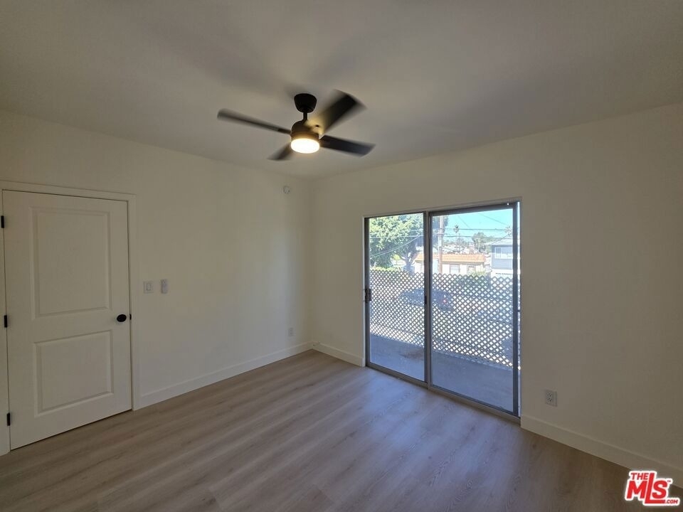 1185 W 22nd Street - Photo 45