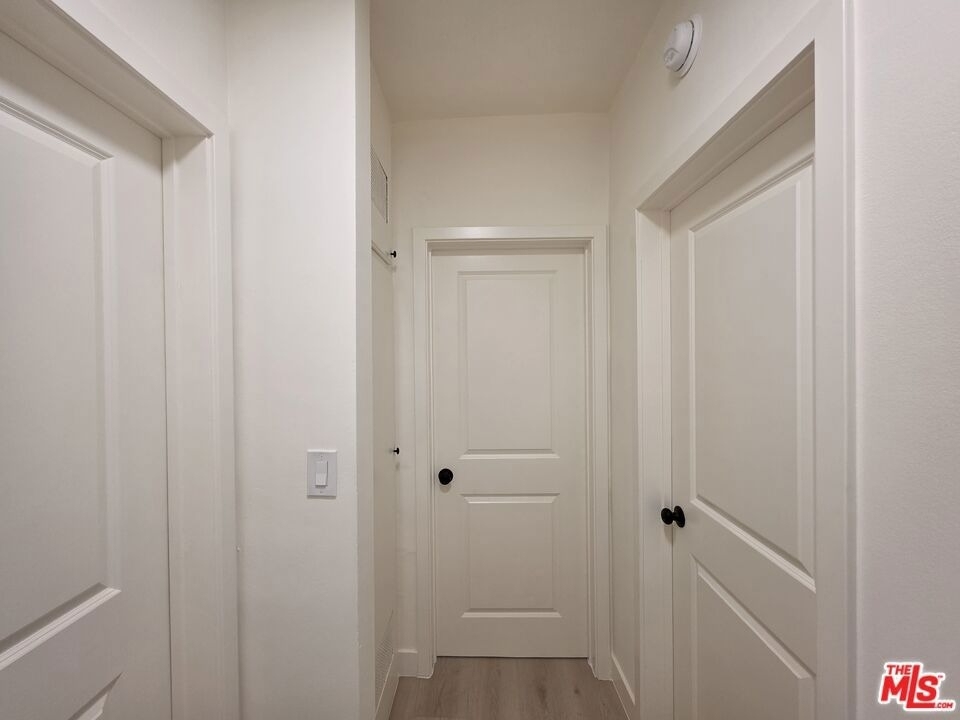 1185 W 22nd Street - Photo 37