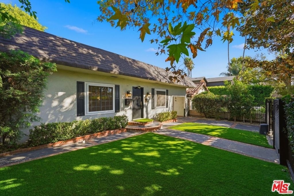 736 N Alta Vista Boulevard - Photo 0