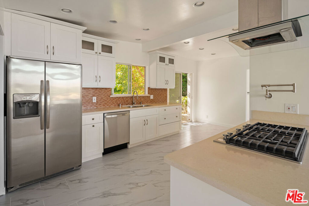 3844 Bobstone Drive - Photo 8