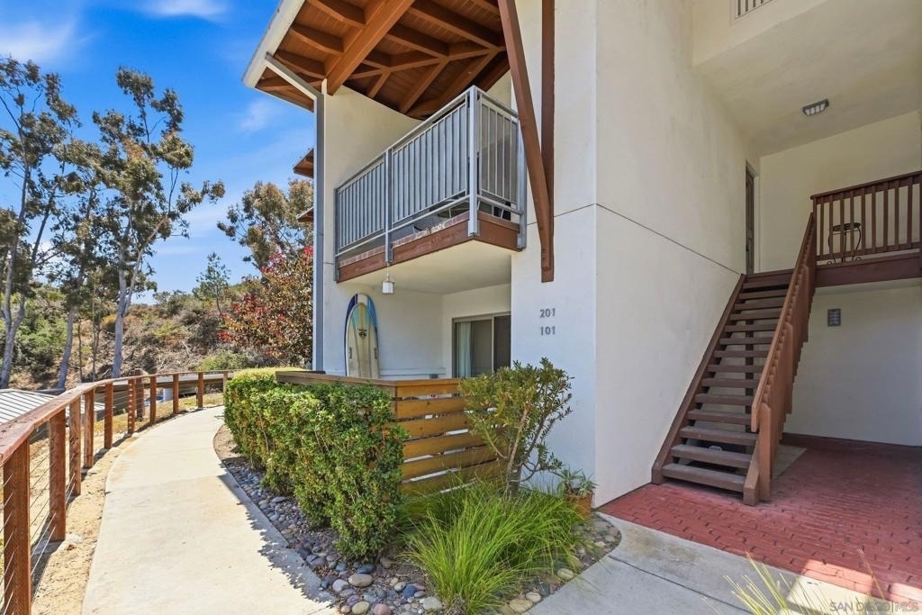 1740 S El Camino Real - Photo 2