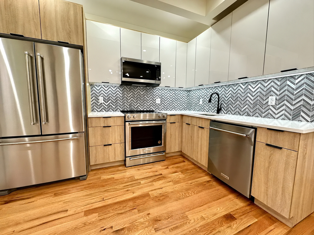 431 Columbia Street - Photo 3