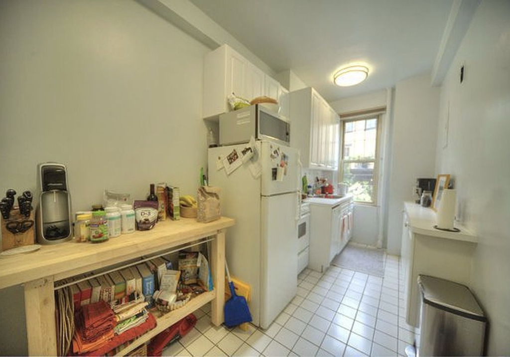 Lincoln Place - Photo 2