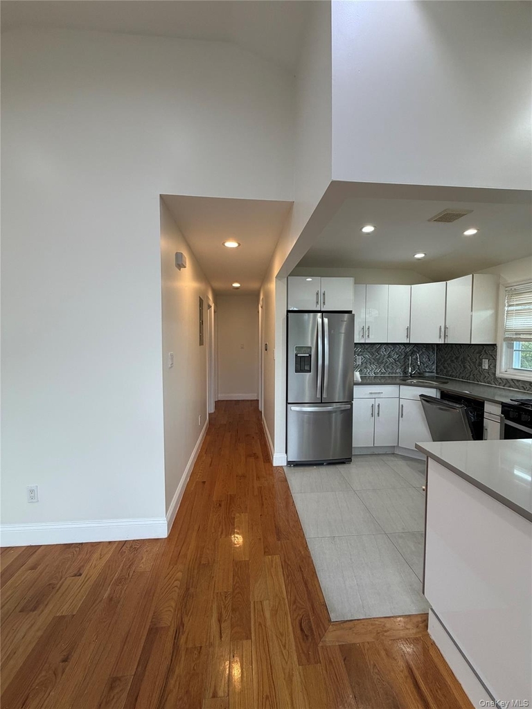 22924 Edgewood Avenue - Photo 5
