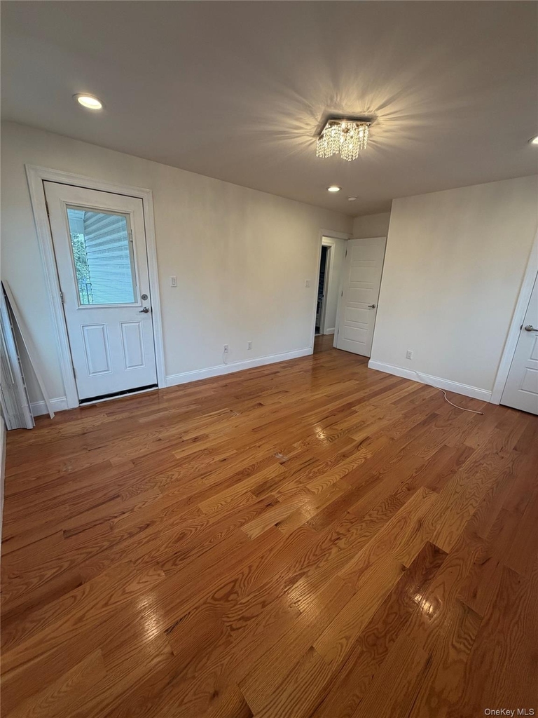 22924 Edgewood Avenue - Photo 11