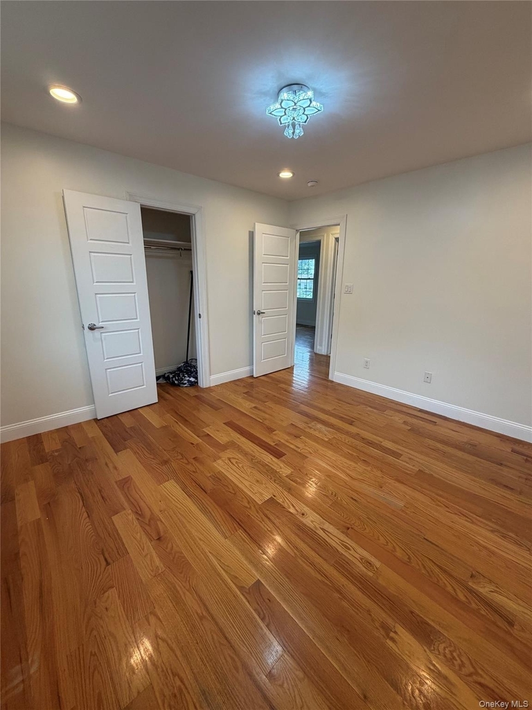 22924 Edgewood Avenue - Photo 12