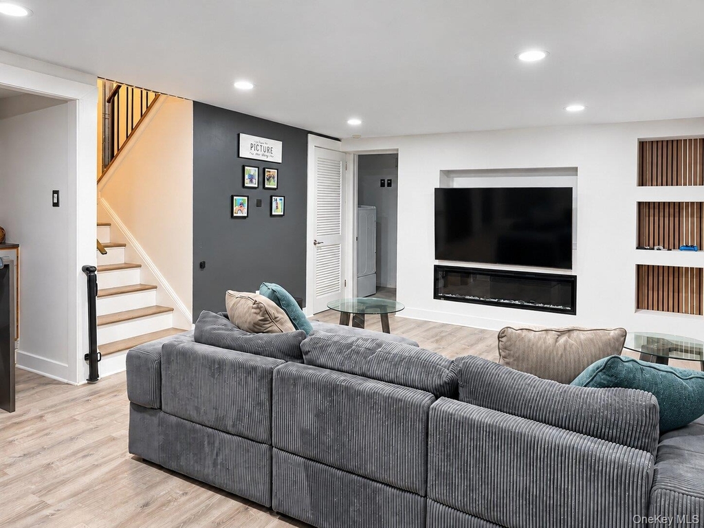 99 New Sprain Road - Photo 17