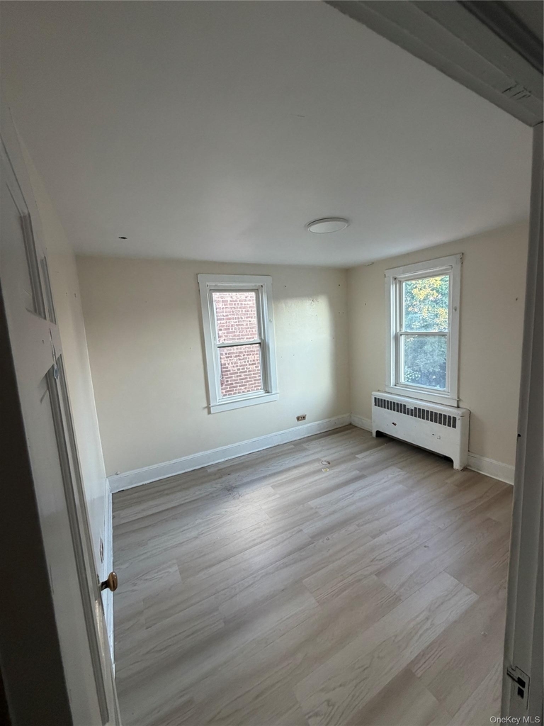 228 Roberts Avenue - Photo 4