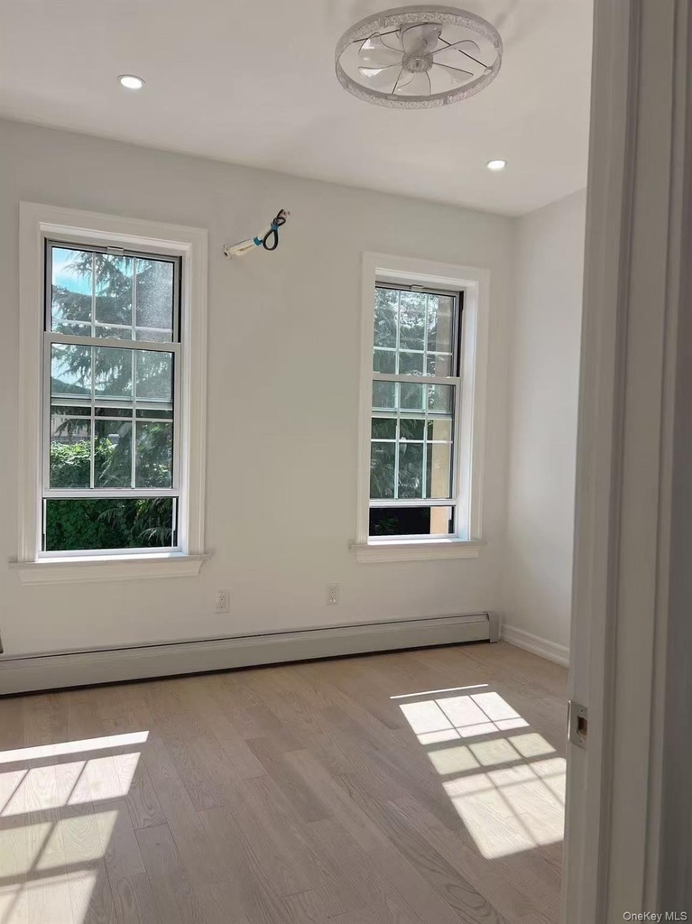 1110 Cypress Avenue - Photo 9
