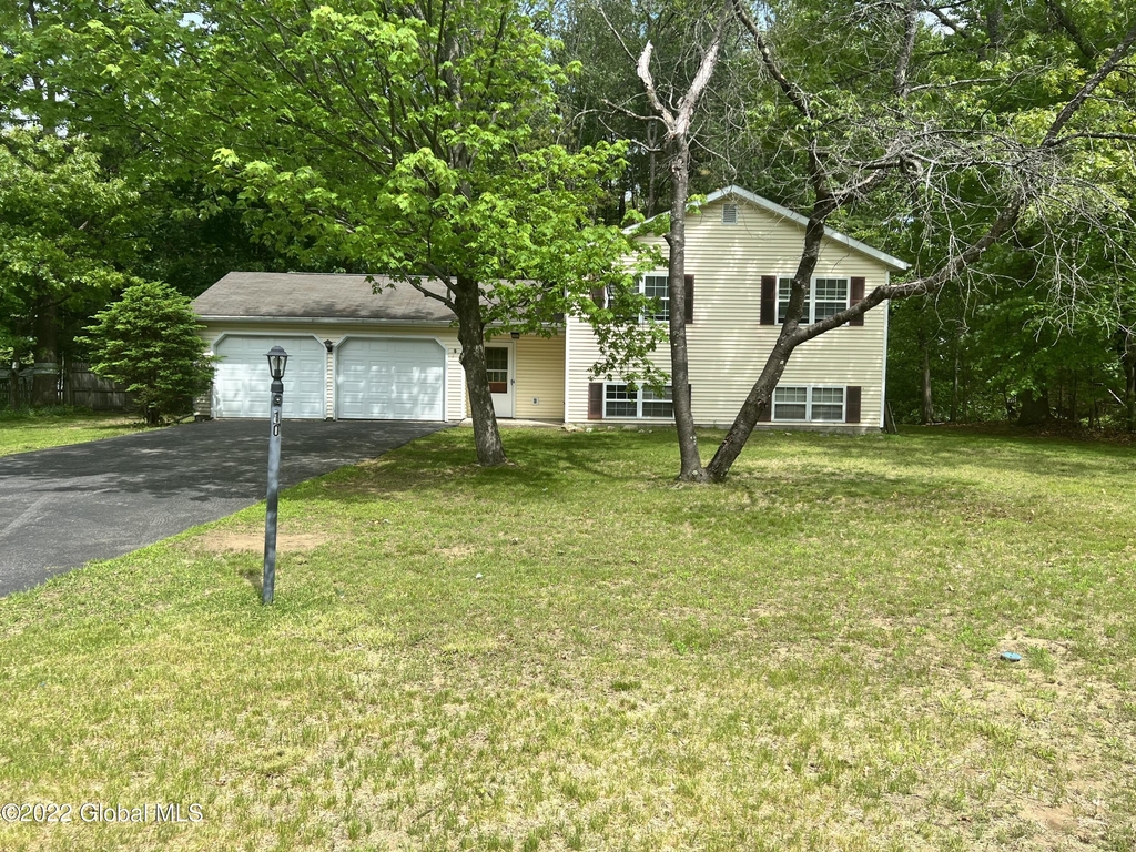10 Carriage Way - Photo 0