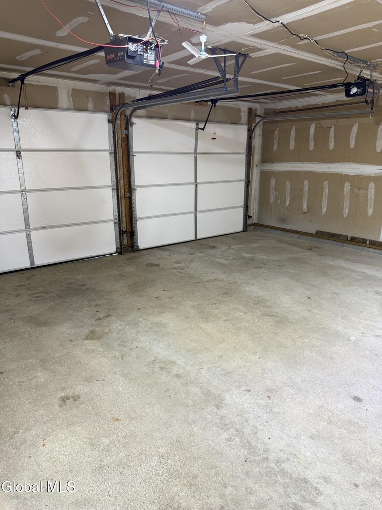 10 Carriage Way - Photo 22