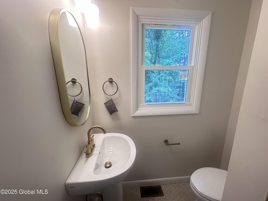 8 N Hill Drive - Photo 27