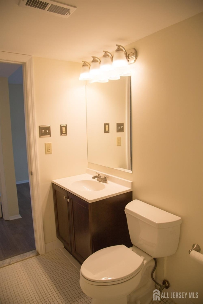 3131 Sayre Drive - Photo 7