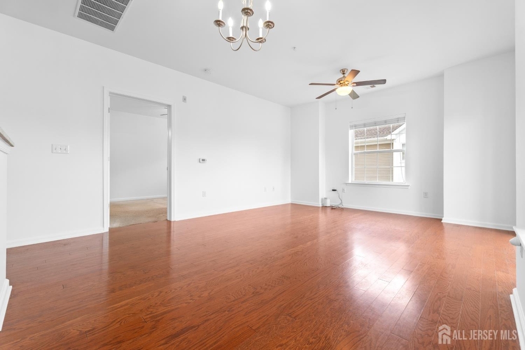 427 Micali Way - Photo 32