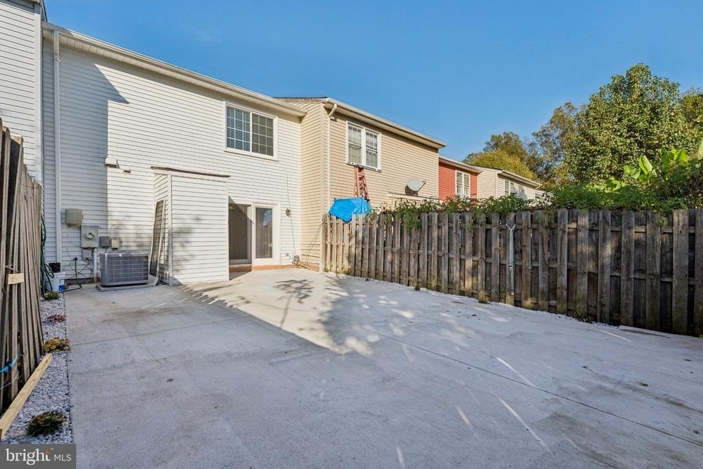 7921 Timarand Court - Photo 33