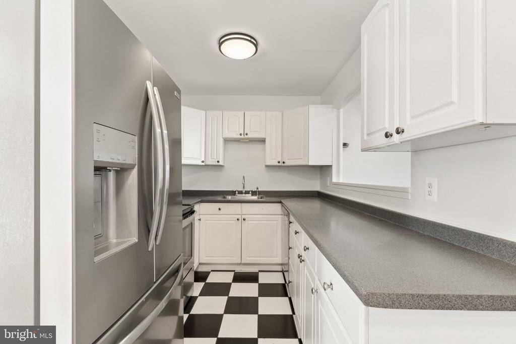 7921 Timarand Court - Photo 10