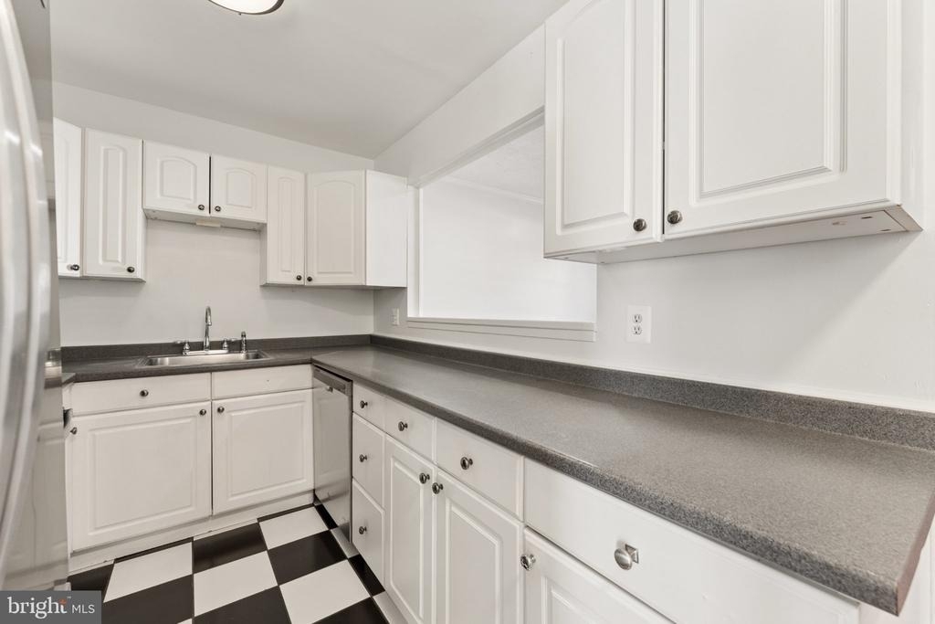 7921 Timarand Court - Photo 12