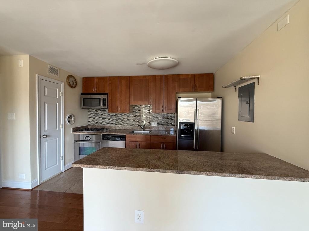 2900 Kings Chapel Road - Photo 7