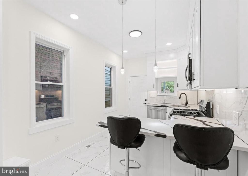 128 W Ingham Avenue - Photo 15