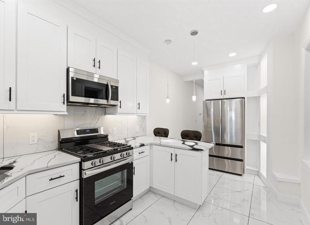 128 W Ingham Avenue - Photo 12