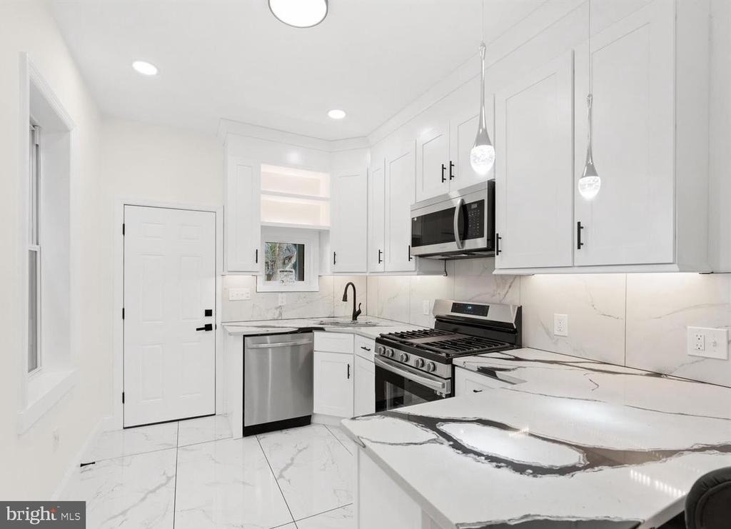 128 W Ingham Avenue - Photo 14