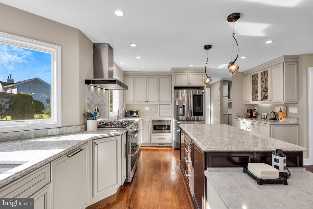 1 Clausen Court - Photo 5