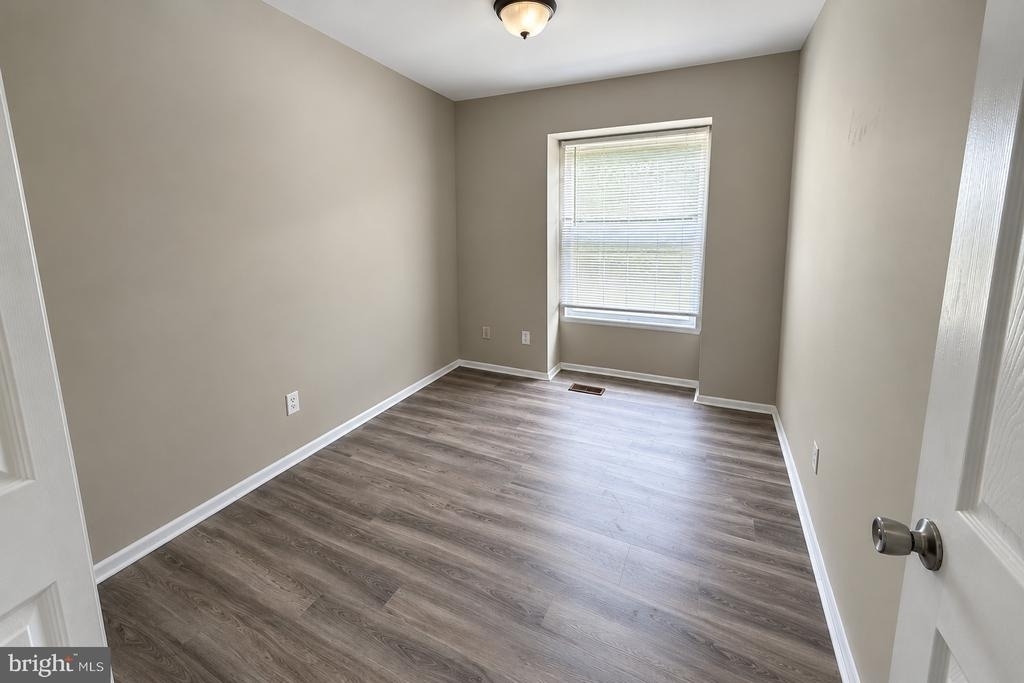 7 Madeley Court - Photo 6