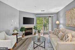 8931 Town Center Circle - Photo 4