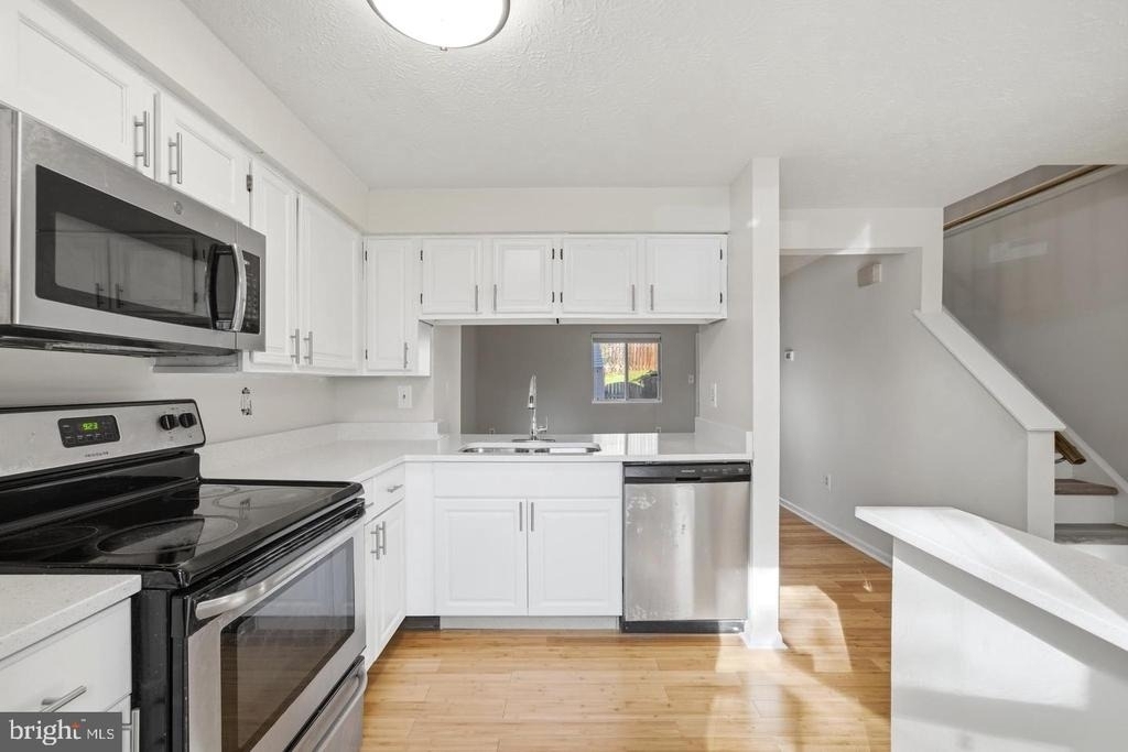 18916 Port Haven Place - Photo 6