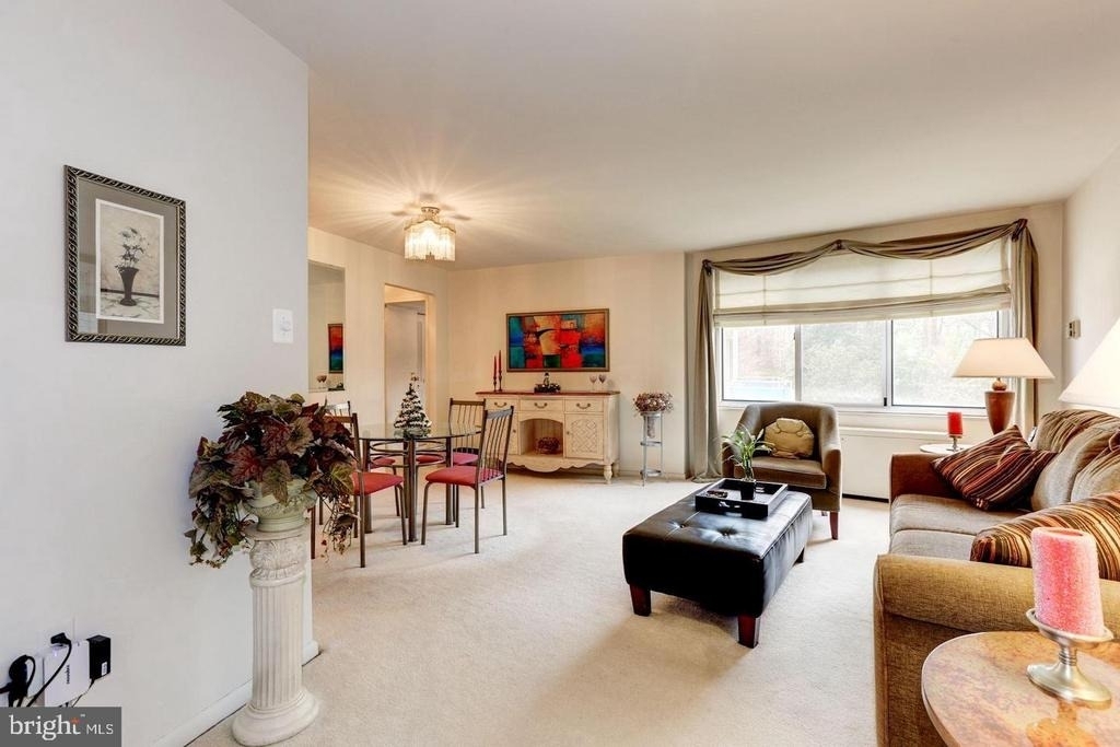 10201 Grosvenor Place - Photo 1